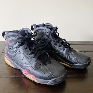 Nike Air Jordan 7 Retro G Hyper Pink Sneakers Size 7Y